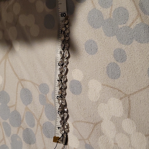 NWT Ann Taylor Stunning Double Strand Bracelet - Picture 7 of 7